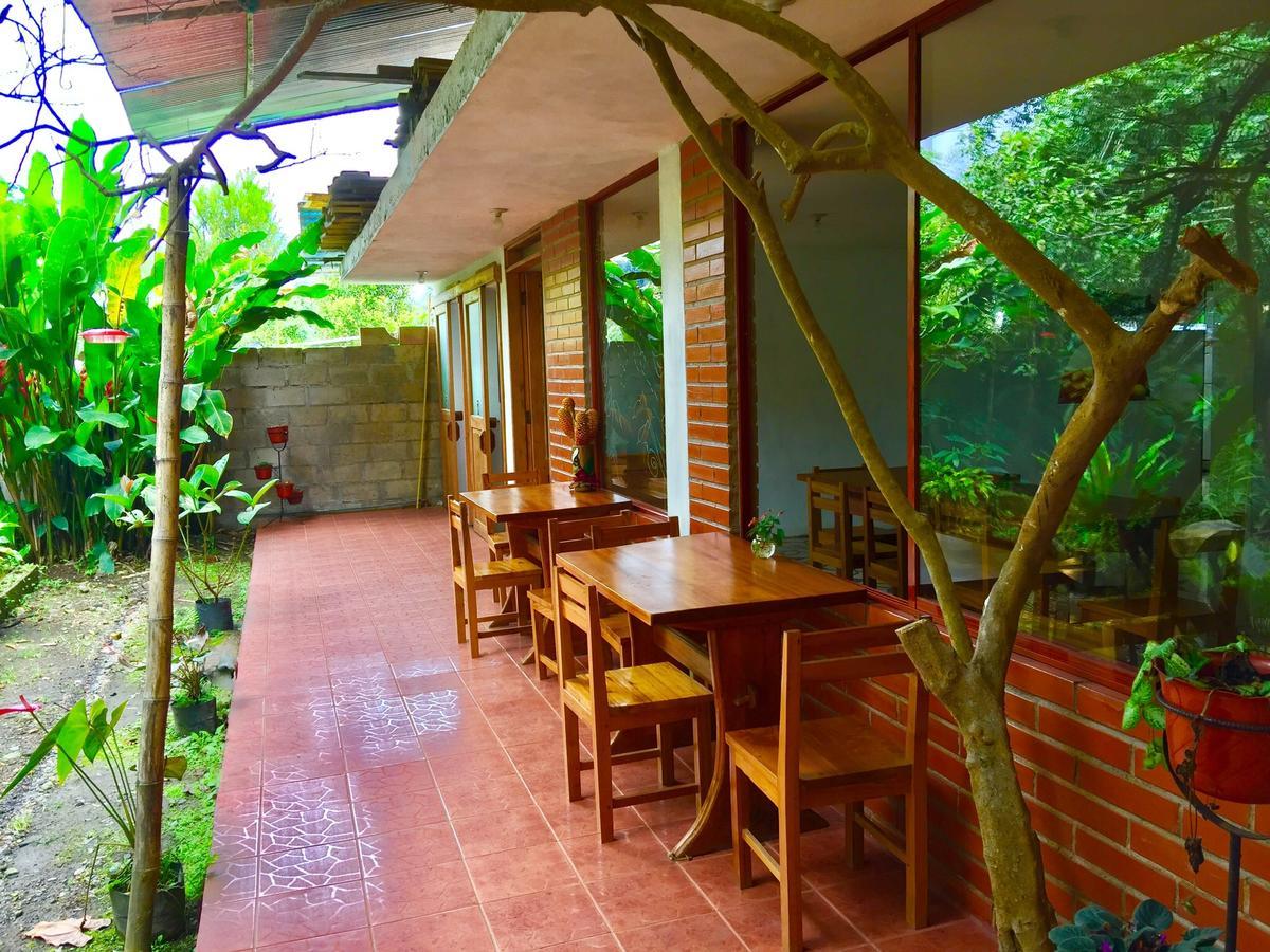 Cabañas Armonía y Jardín de Orquídeas Mindo Exterior foto